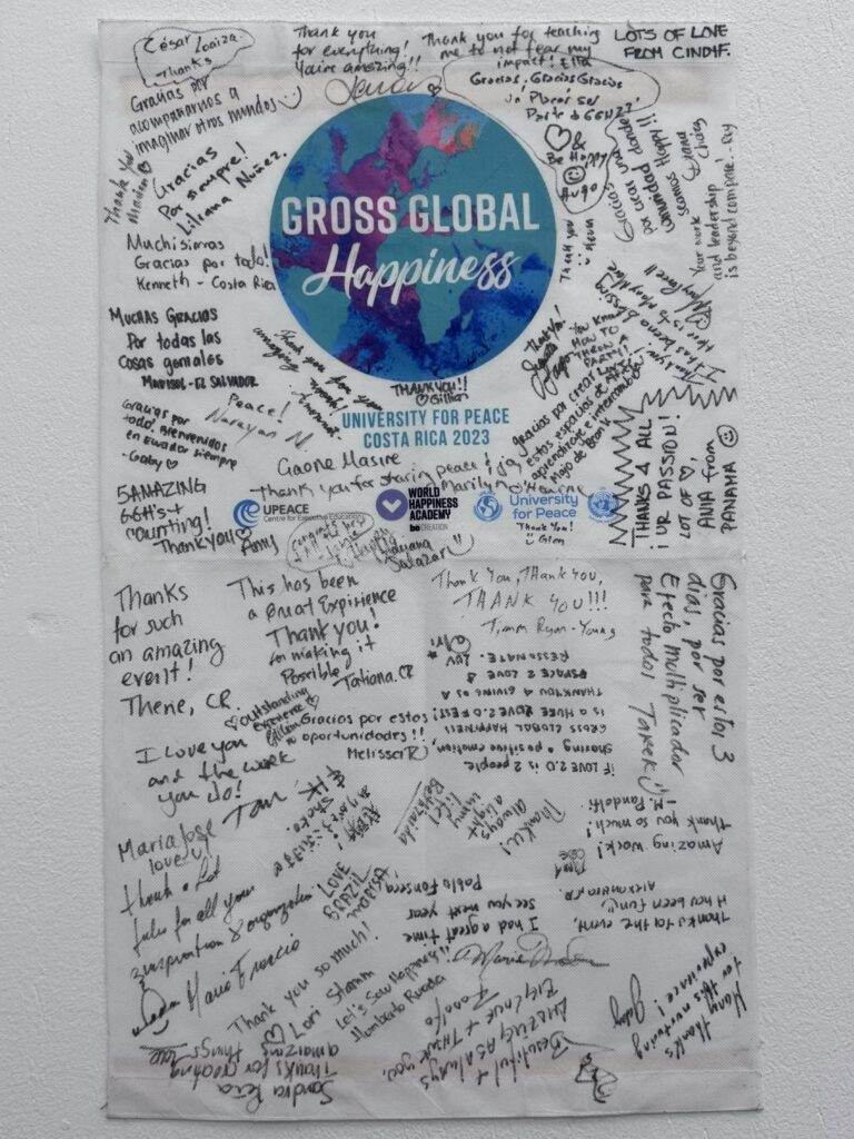 Cumbre Global de Felicidad Bruta por Luis Miguel Gallardo